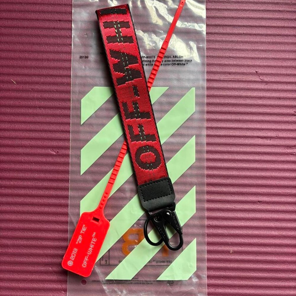 🩸 Full Red | Keychain | Black Leather | Black Clip | Off-White